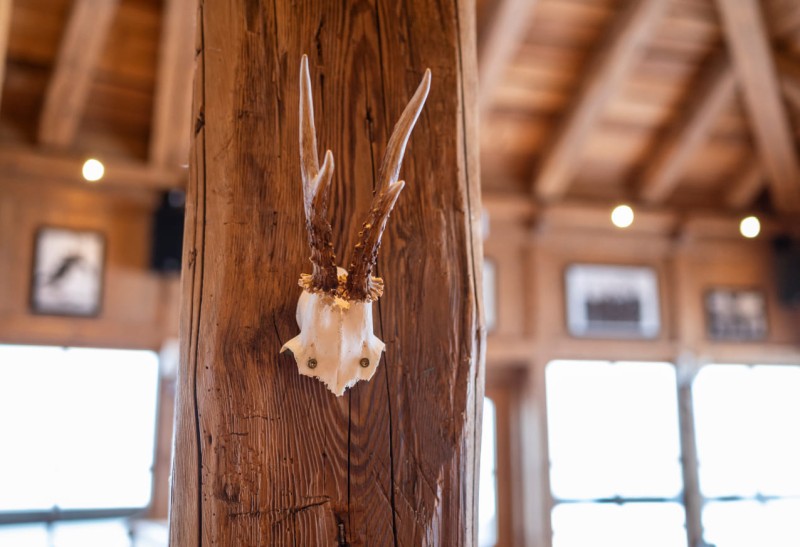 Rustikale, und doch moderne Einrichtung auf der My Sportalm  &copy; Lorenz Masser Fotografie